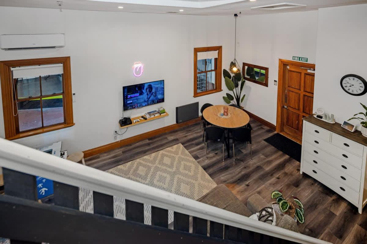 Lambton Quay Loft - Sleeps 11 * Wellington