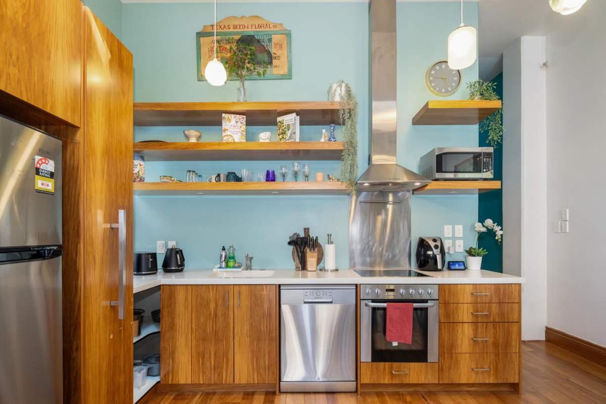 Lambton Quay Loft - Sleeps 11